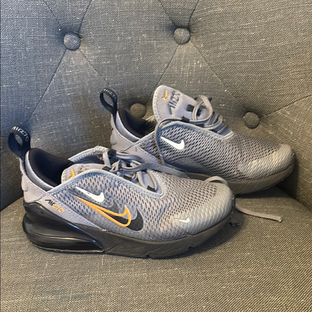 Nike boys 13.5c Gray and Black Air Max Sneakers with Sleek Design